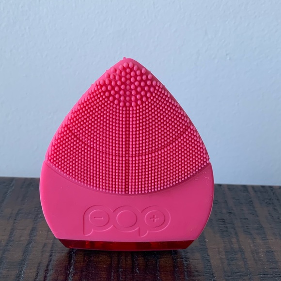 Pop Sonic Leaflet Facial Cleansing Device 🛁 - Picture 2 of 5